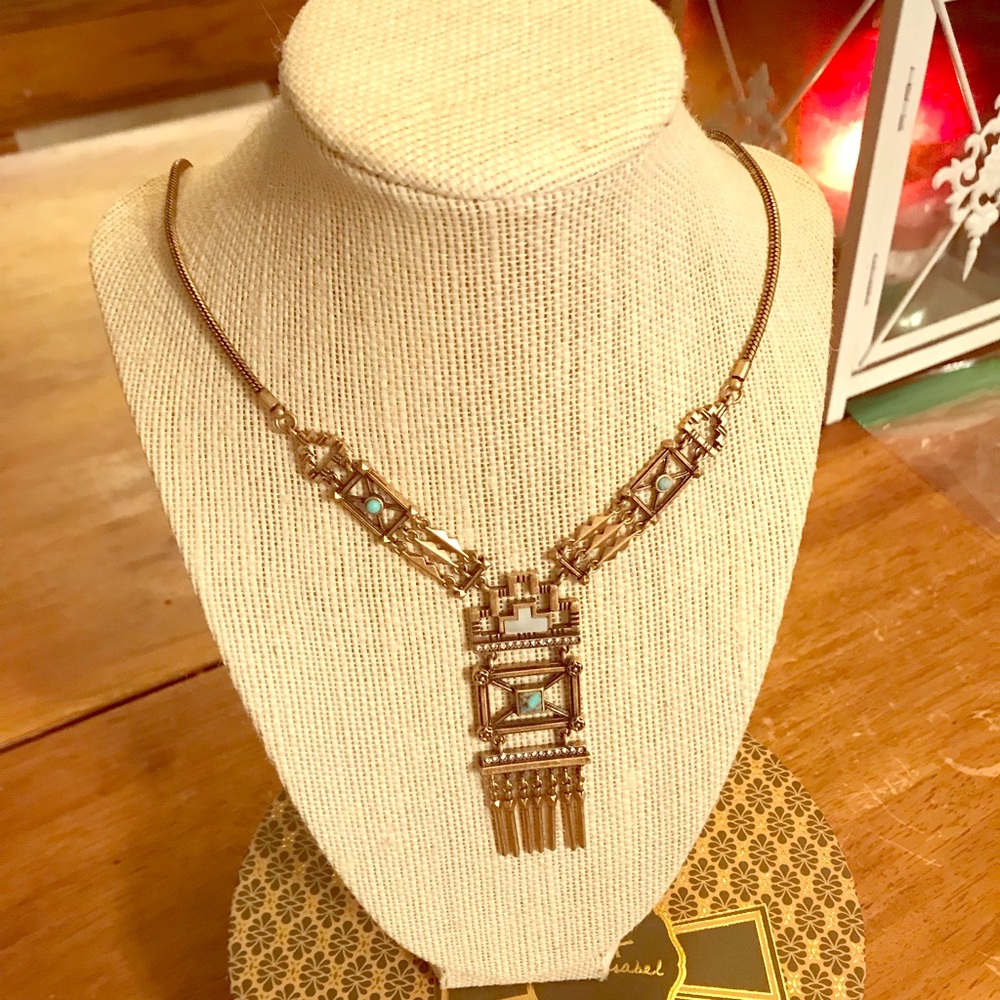 Chloe + Isabel Stepwells necklace